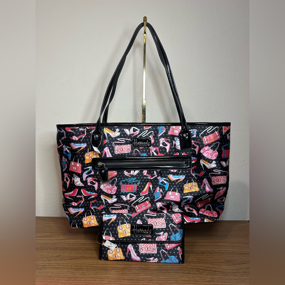 Harrods Tote with matching Wallet Black with shoe/handbag print